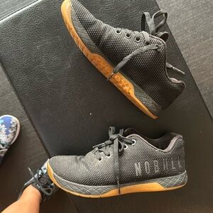 Vguc no bull black and gum m4 w5.5 nobull